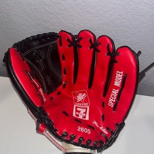 Texas Rangers Youth Baseball Glove 2605